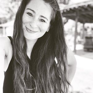 Meet your Posher, Emily